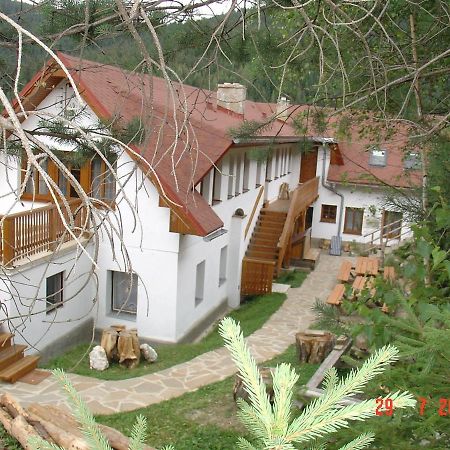Penzion U Cupku Mlynky Exterior photo