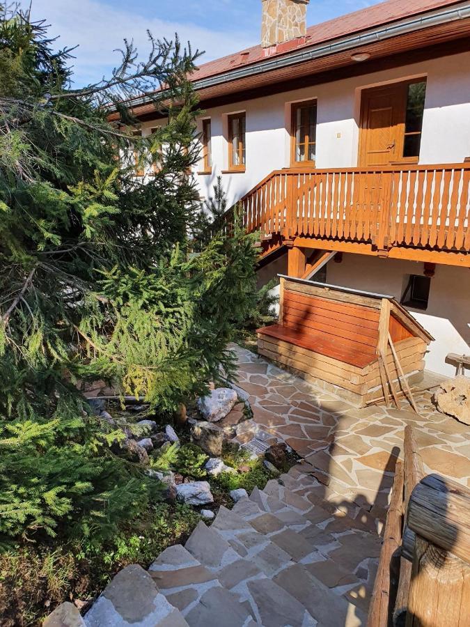 Penzion U Cupku Mlynky Exterior photo